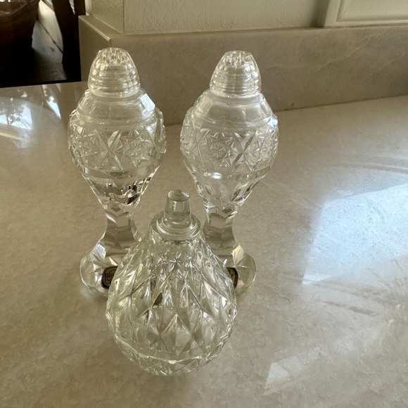 Bohemia crystal salt and pepper shakers and small dish - Picture 6 of 7